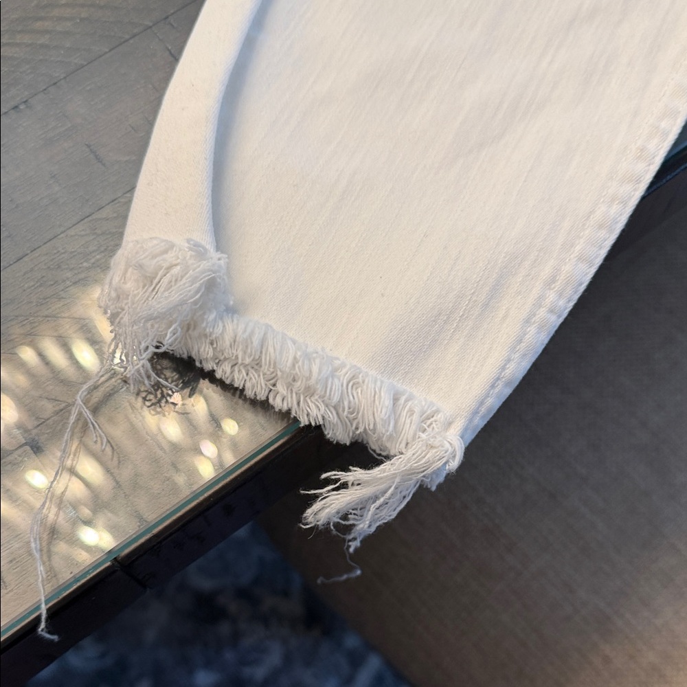 Madewell Cropped White Jeans - Picture 3 of 5